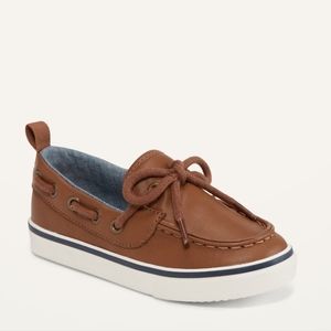 Boat shoes for toddler boys